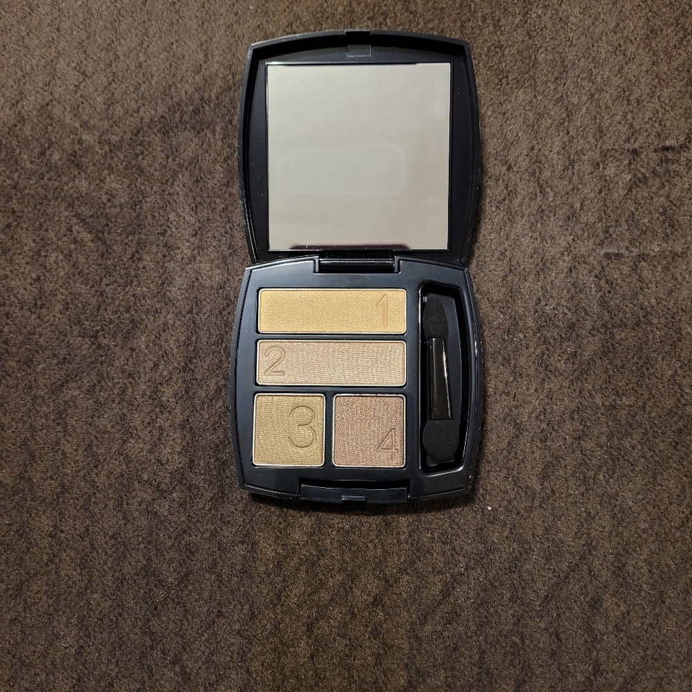 Avon eyeshadow quad